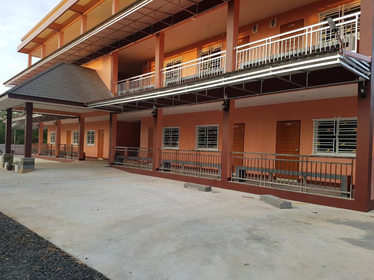 ก่อน-ใดใด อพาร์ทเม้นท์ Appartement Nong Ki Buitenkant foto
