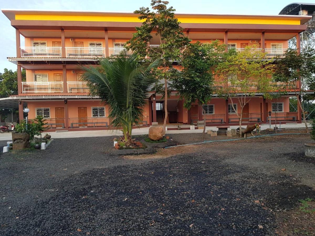 ก่อน-ใดใด อพาร์ทเม้นท์ Appartement Nong Ki Buitenkant foto